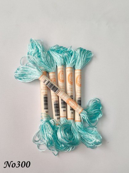 300 (DMC747) (3) (Medium) 560x560